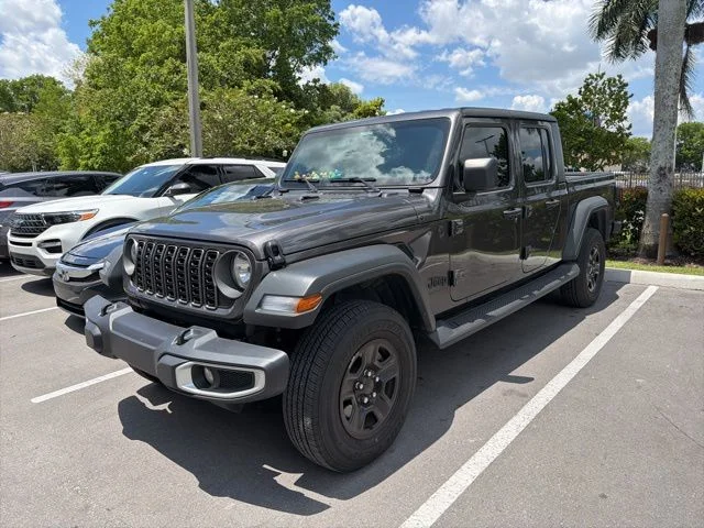 2025 Jeep Gladiator Sport Auto's photo