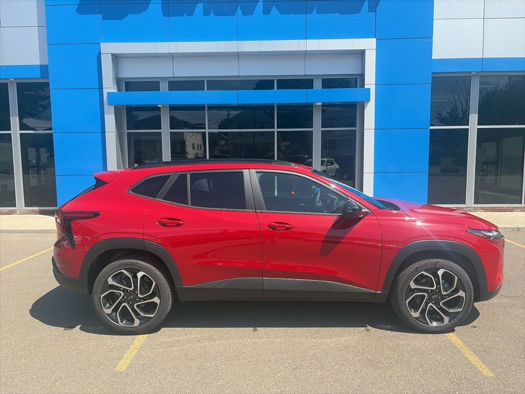 2026 Chevrolet Trax RS - Photo 8