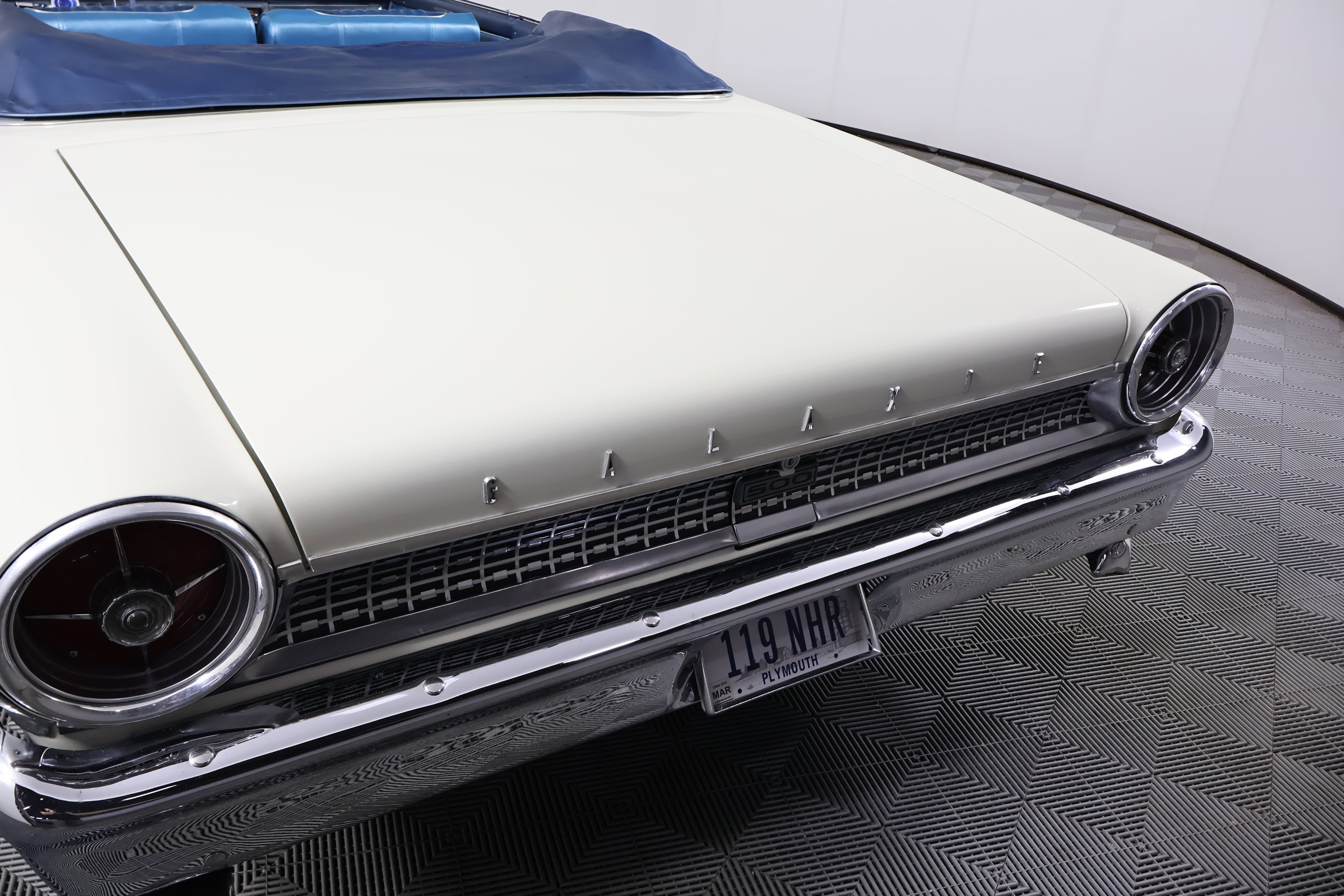 Used 1963 White Ford  image 33