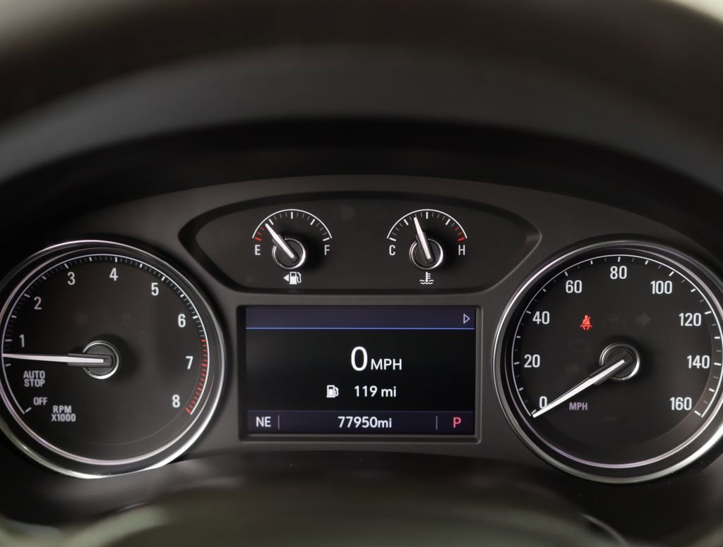 Used 2021 Includes Satin Nickel lower exterior accent color.) Buick Essence image 11