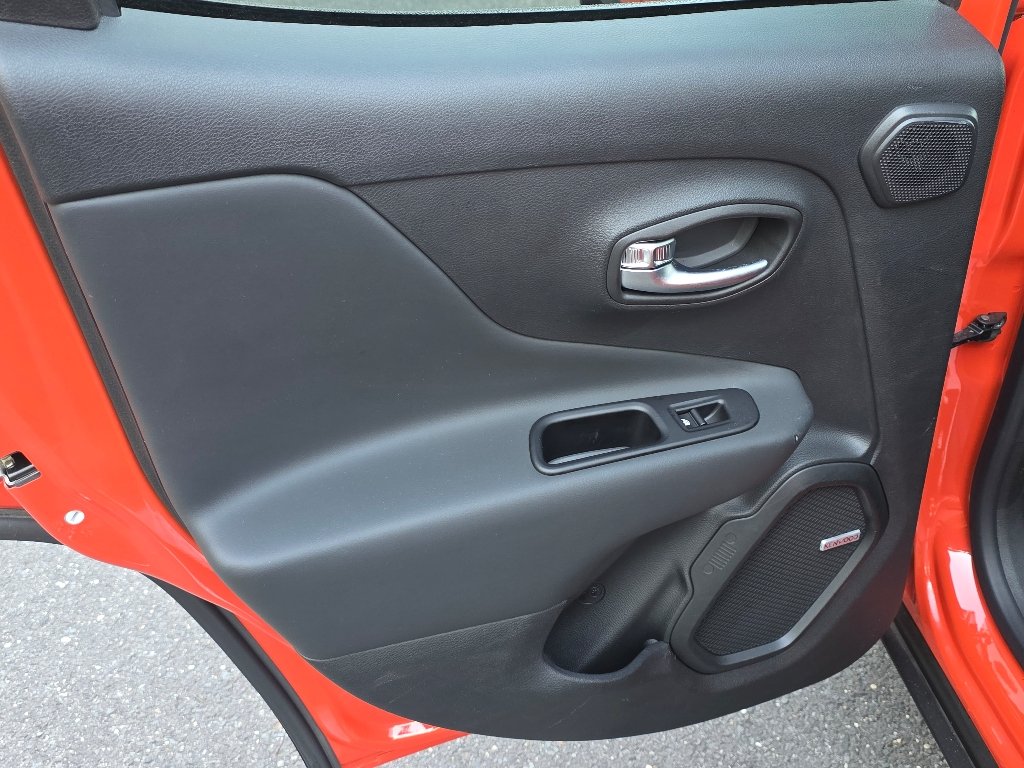 Used 2021 Omaha Orange Clear Coat Jeep Trailhawk image 31