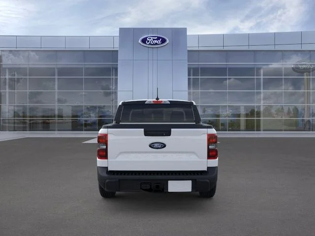 Used 2026 Oxford White Ford XLT image 5