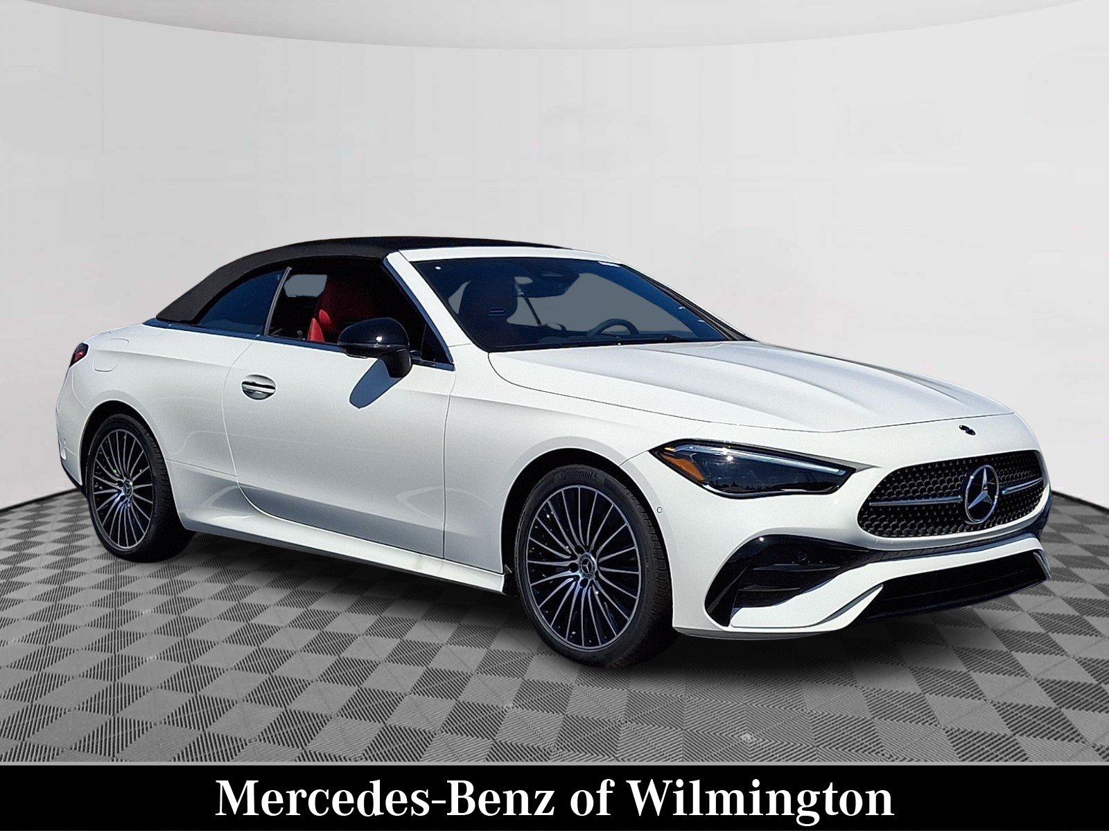 New 2027 Polar White Mercedes-Benz CLE 300 image 1