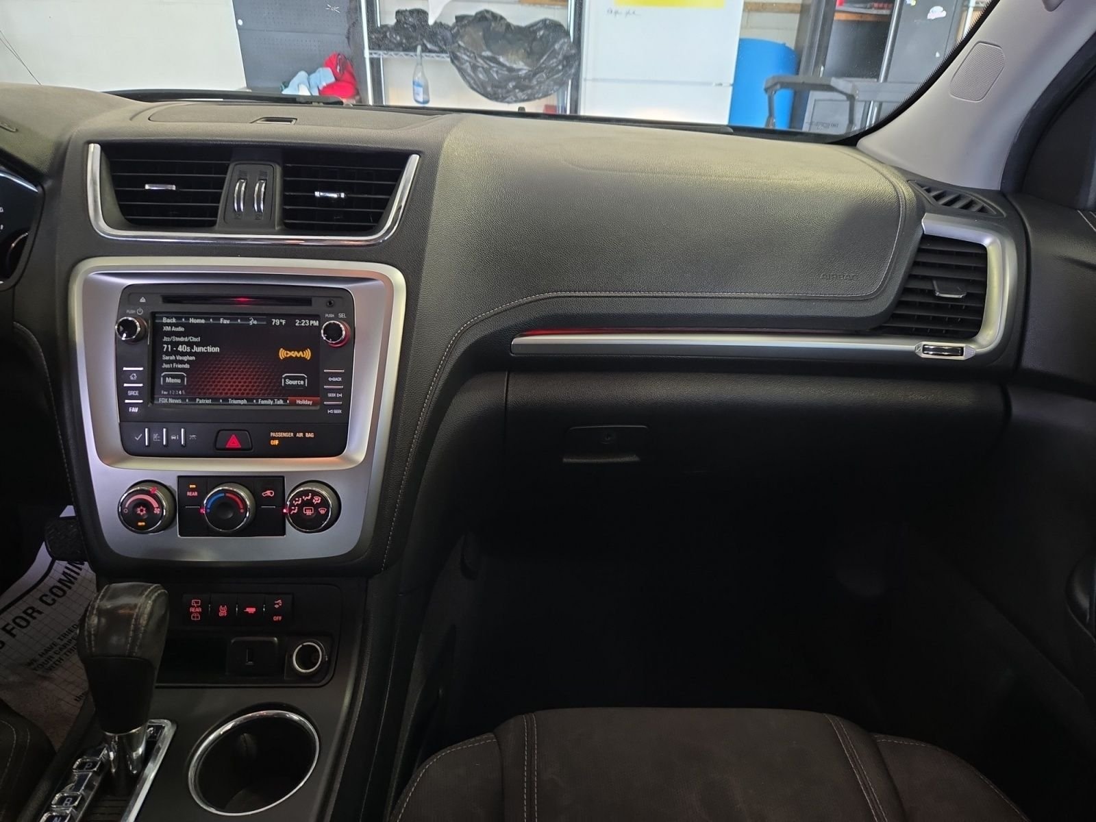 Used 2016 Silver GMC SLE-2 image 22