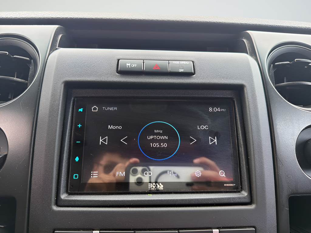 Used 2013 White Ford XL image 29