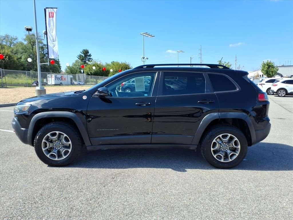 Used 2022 Black Jeep Trailhawk image 8