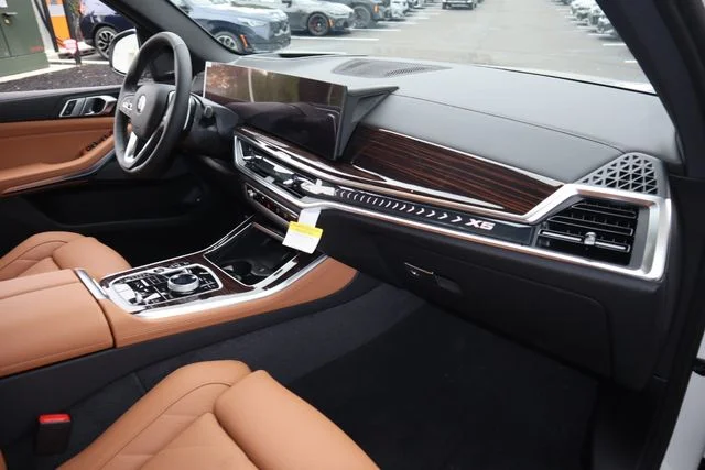 2026 BMW X5 50e - Photo 27