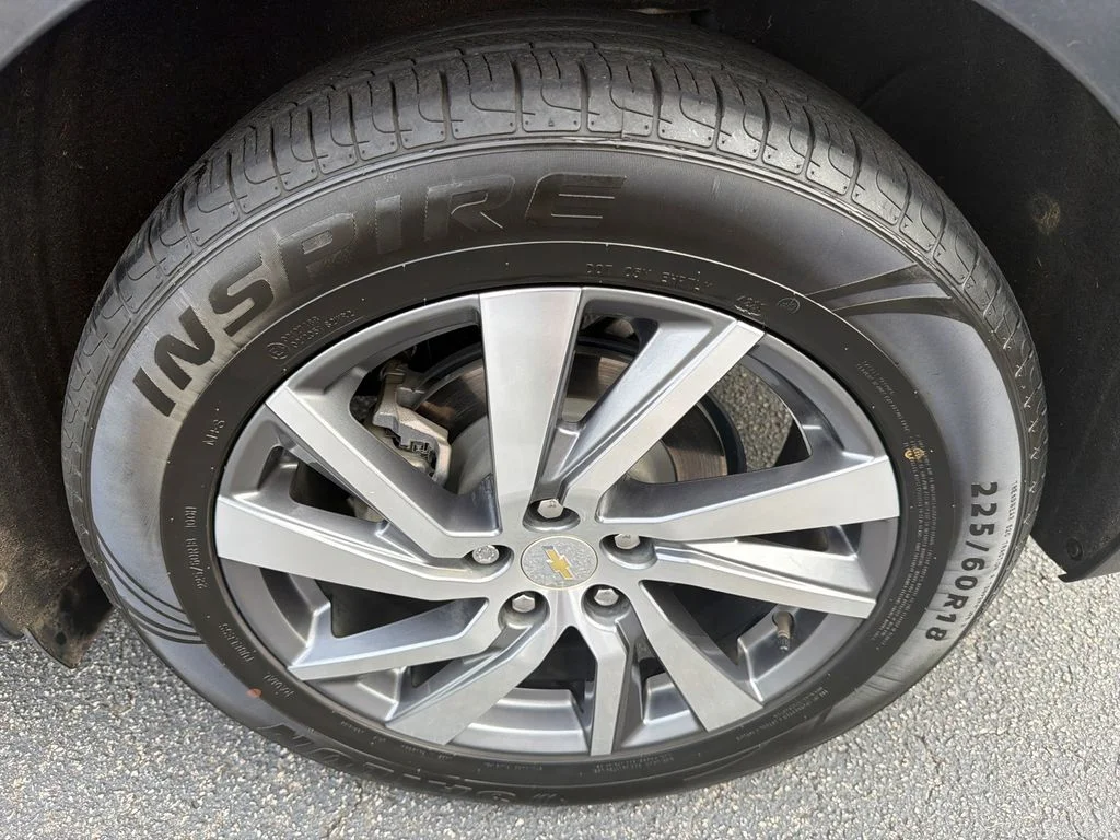 Used 2022 Gray Chevrolet LT image 20