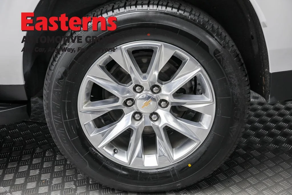 Used 2023 White Chevrolet Premier image 8