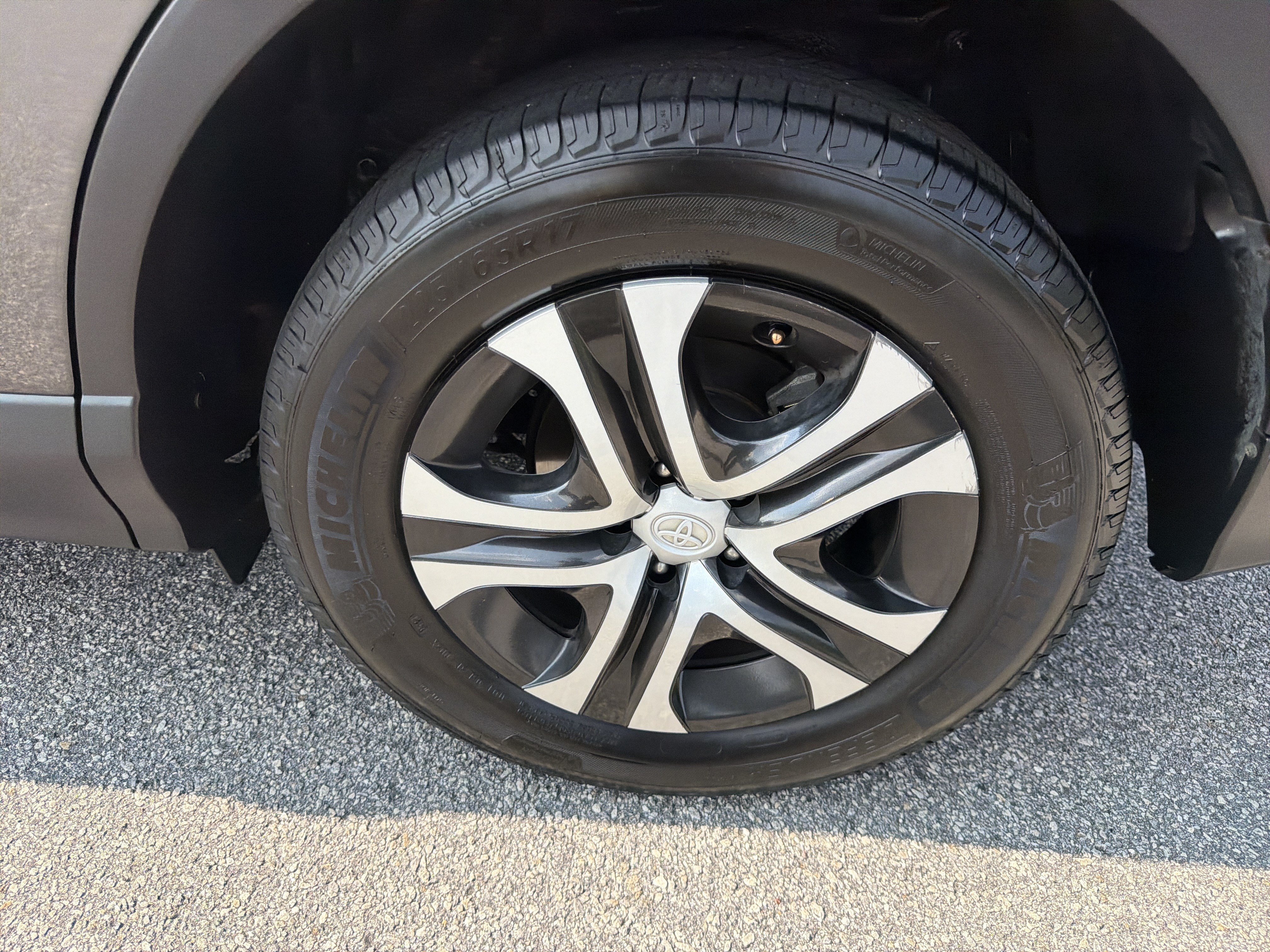 Used 2016 Magnetic Gray Metallic Toyota LE image 29