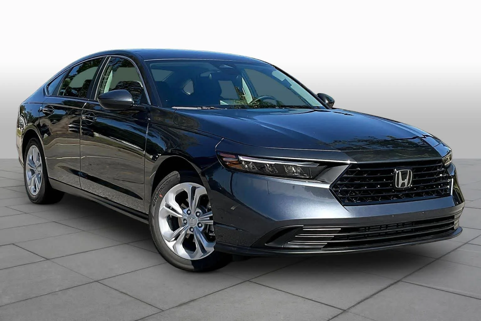 New 2026 Meteorite Gray Metallic Honda LX image 2