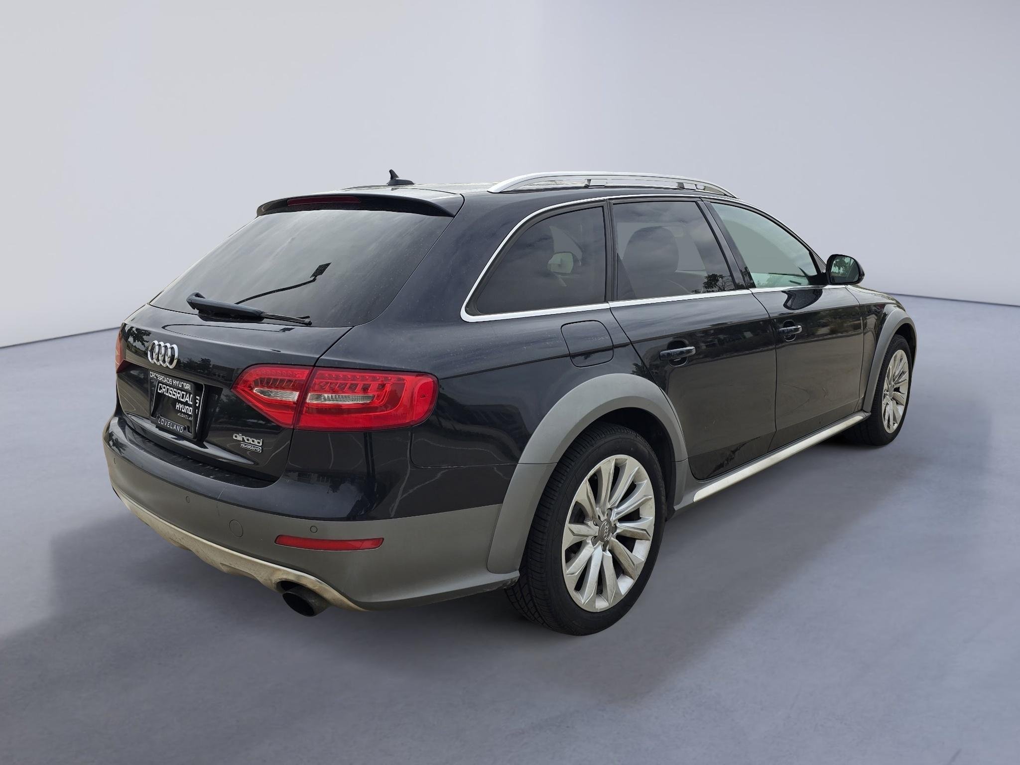 Used 2016 Moonlight Blue Metallic Audi Premium Plus image 5
