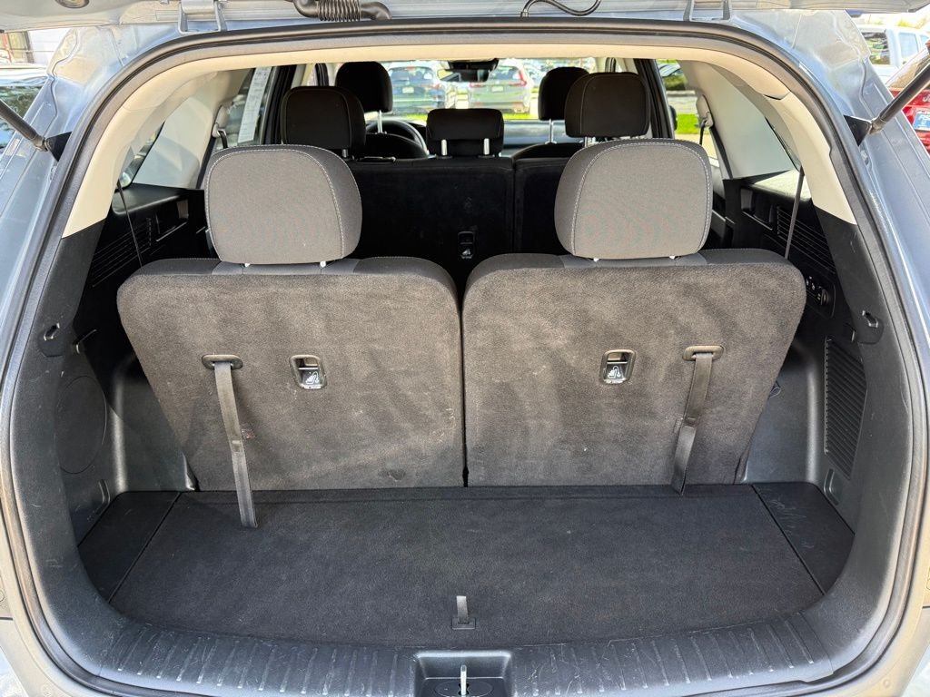 Used 2022 Silver Kia LX image 17