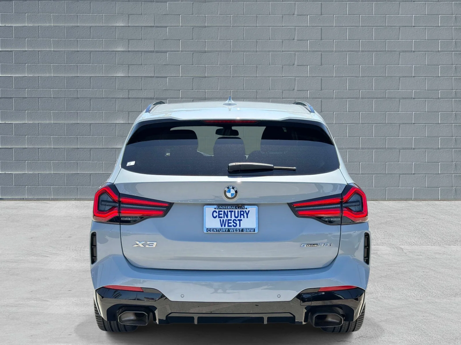 Certified Used 2023 Brooklyn Grey Metallic BMW sDrive30i Sports Activity Vehicle image 3