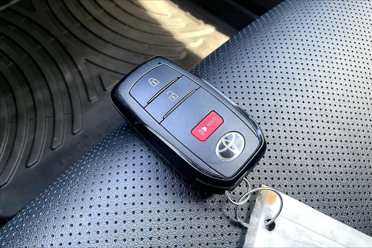 Used 2026 Wind Chill Pearl Toyota XSE image 14