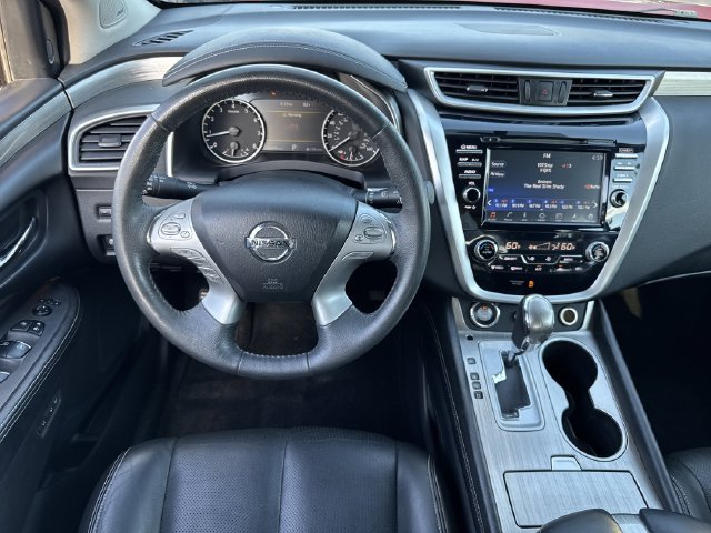 Used 2017 Red Nissan Platinum image 15