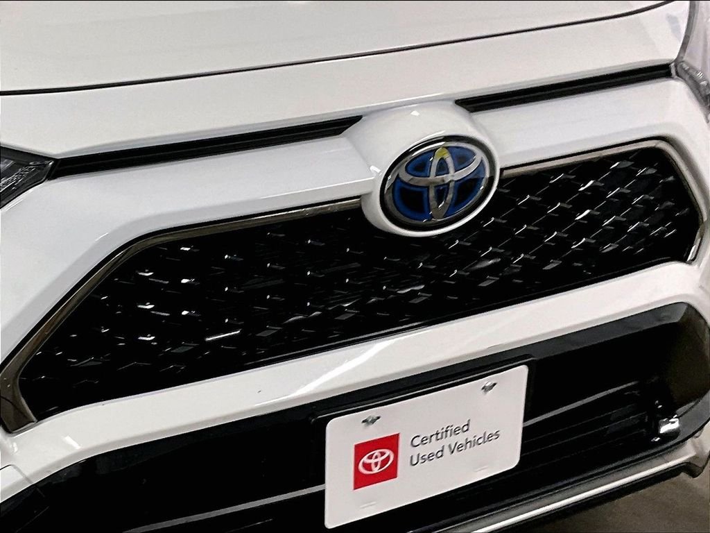 Certified Used 2023 White Toyota SE image 31