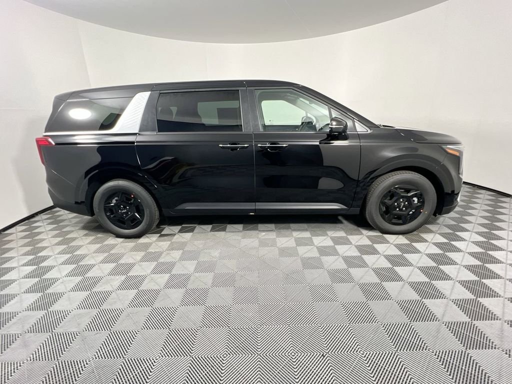 New 2026 Aurora Black Pearl Kia LXS image 2