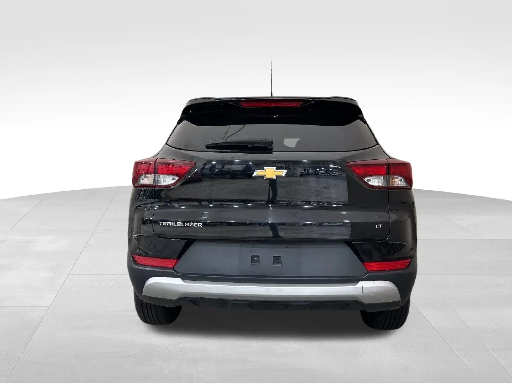 Used 2024 Black Chevrolet LT image 4