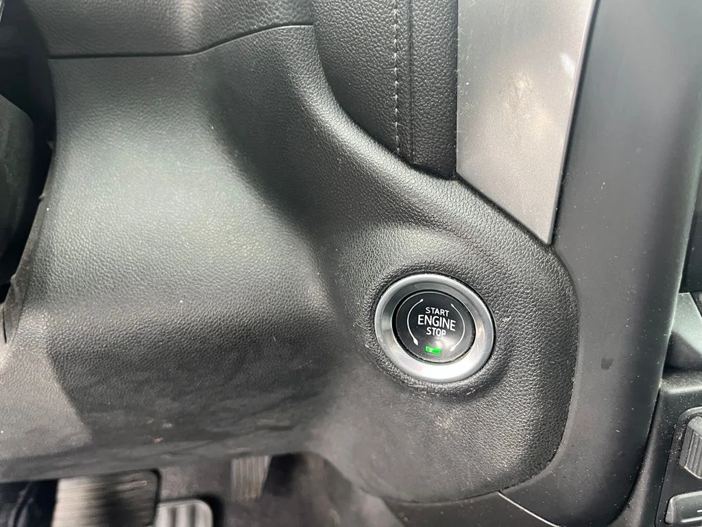 Used 2019 Black Chevrolet LT image 17