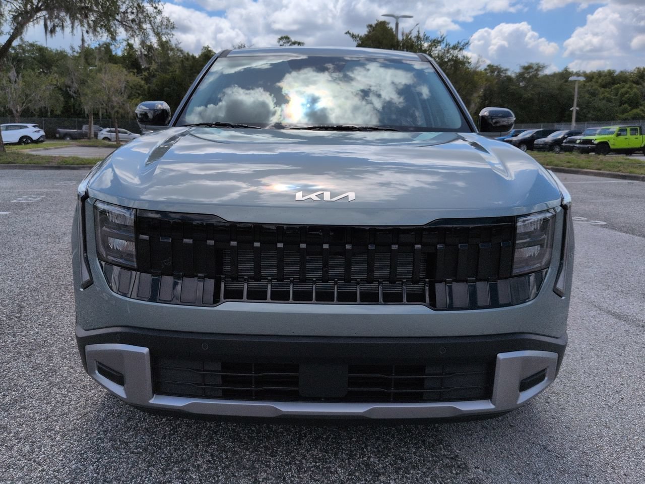 New 2027 Iceberg Green Kia S image 10