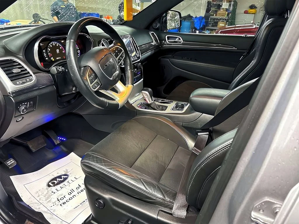 Used 2019 Billet Metallic Jeep SRT image 6