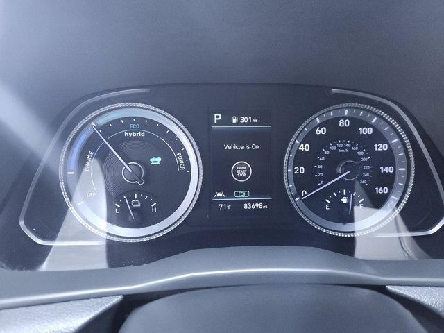 Used 2023 Gray Hyundai SEL image 15