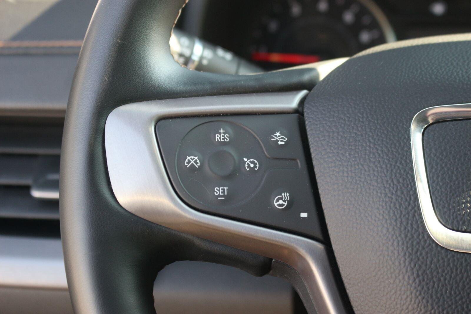 Used 2024 Riptide Metallic GMC AT4 image 22