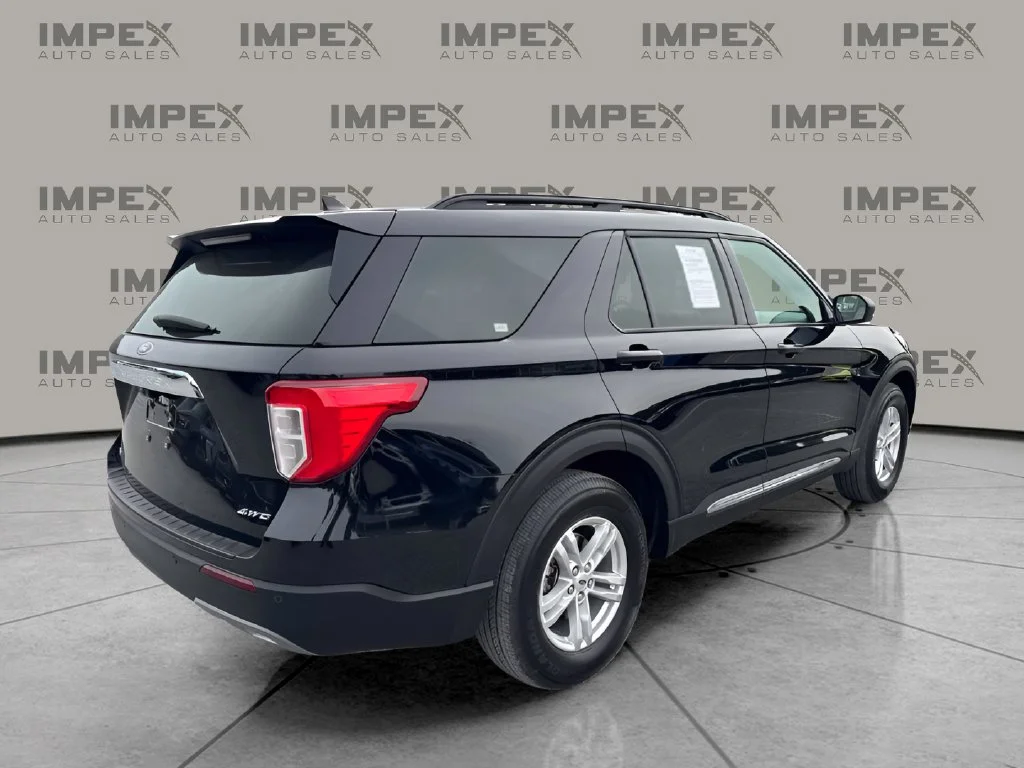 Used 2023 Black Ford XLT image 5