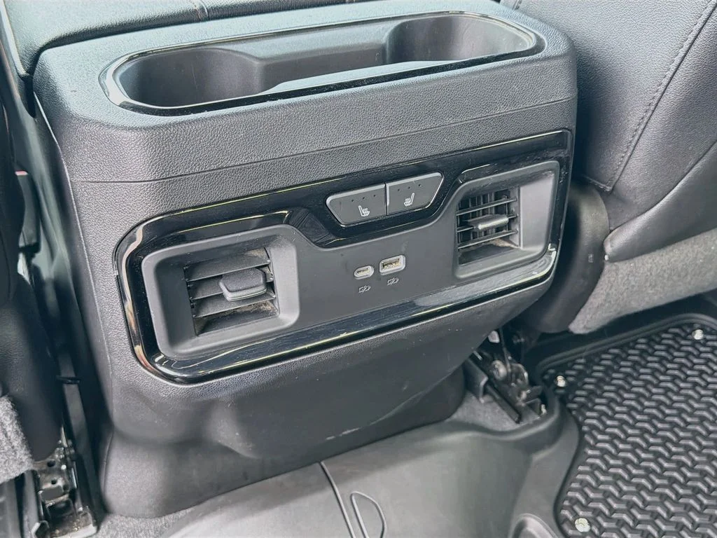 Used 2023 Sterling Metallic GMC AT4 image 28