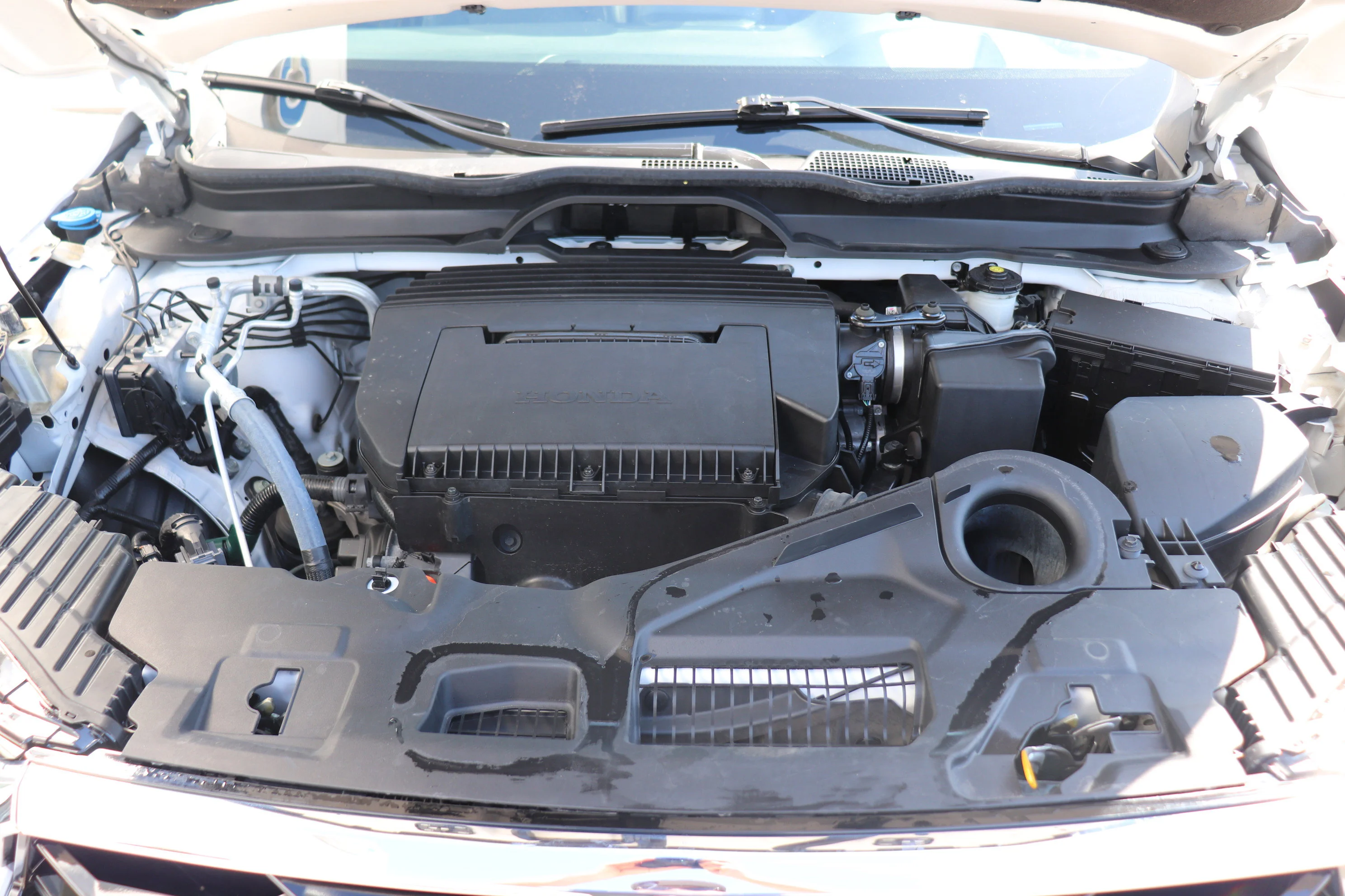 Used 2024 White Honda Touring image 7