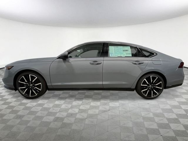 New 2026 Urban Gray Pearl Honda Touring image 2