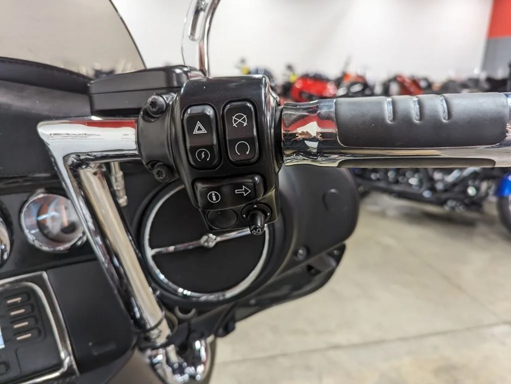 Certified Used 2018 BLACK TEMPEST Harley-Davidson®  image 15