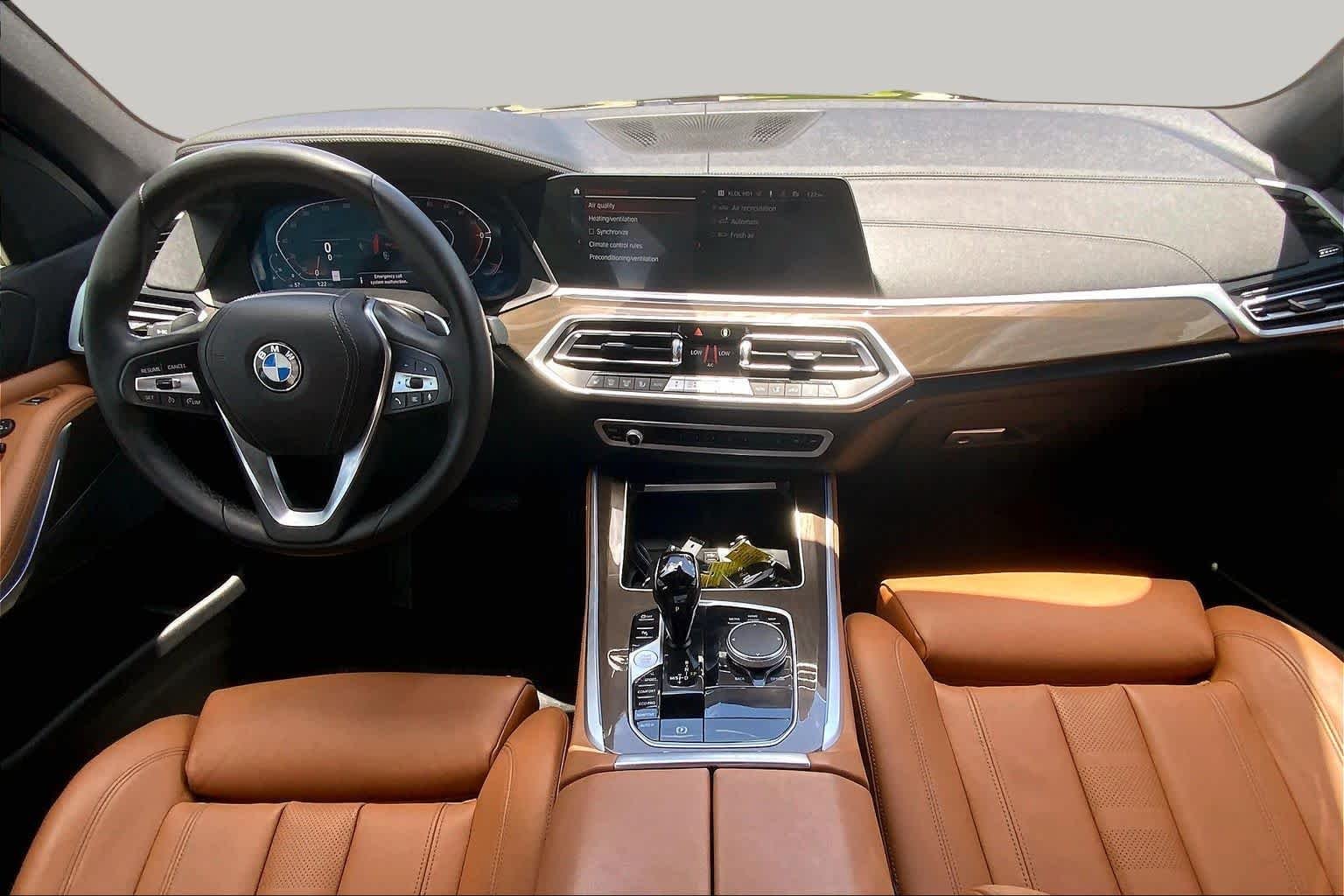 Used 2022 Black Sapphire Metallic BMW sDrive40i image 15