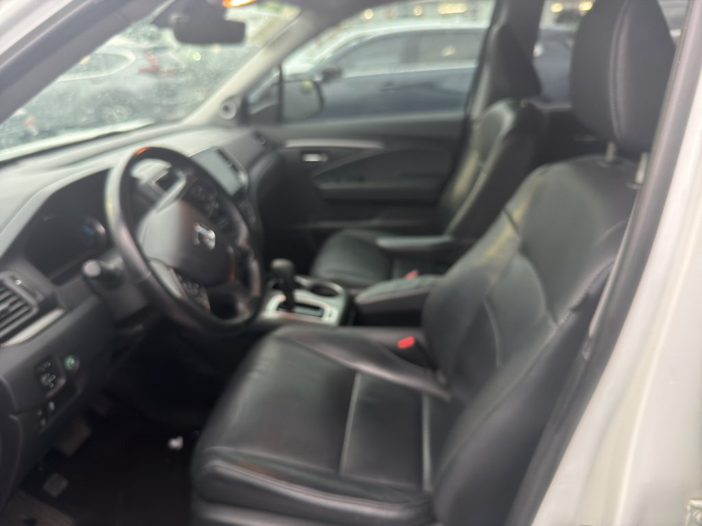 Used 2020 Platinum White Pearl Honda EX-L image 8