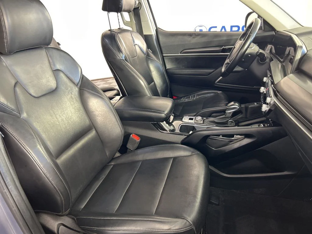 2024 Kia Telluride S - Photo 30