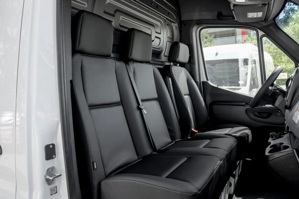 New 2026 Arctic White Mercedes-Benz Cargo 170 WB image 20