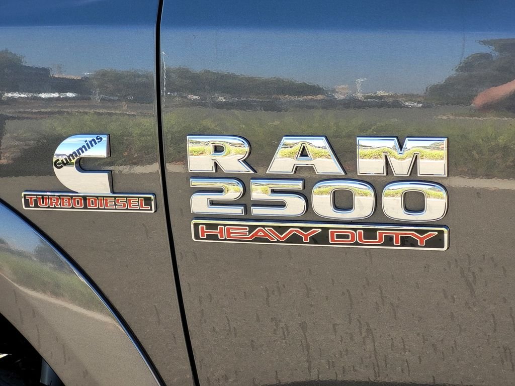 Used 2018 Gray Ram Laramie image 11