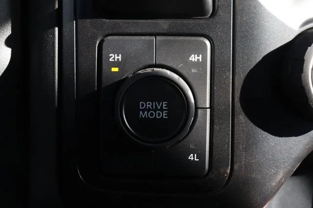 New 2026 Oxford White Ford F-550® XL image 63