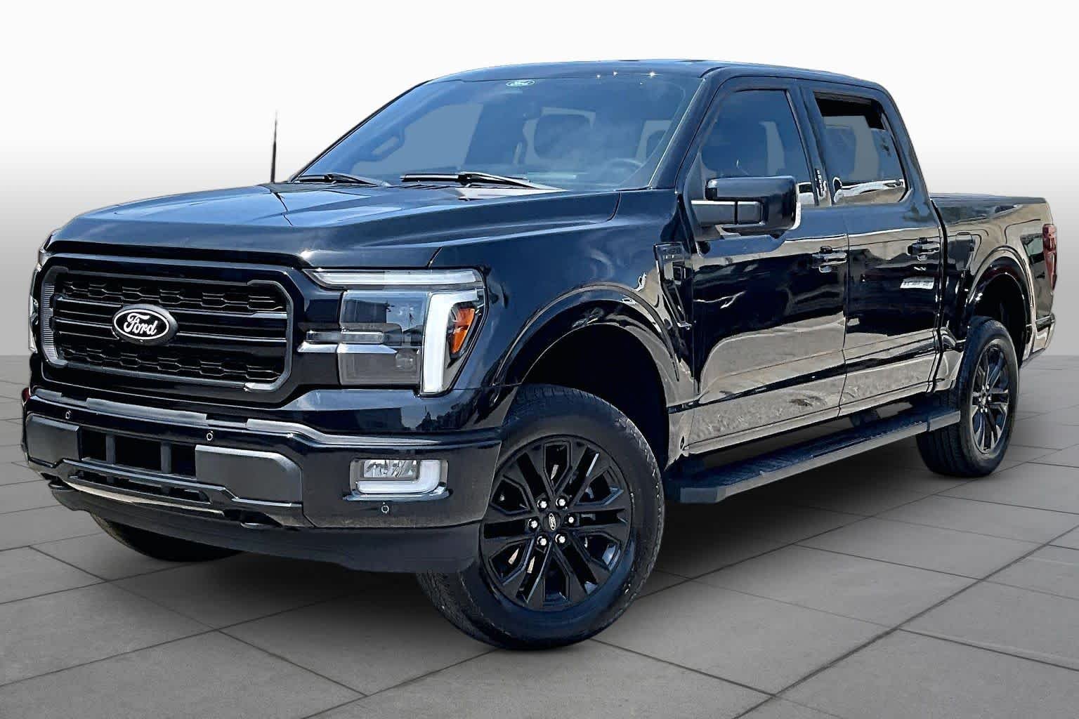 Used 2024 Agate Black Metallic Ford LARIAT image 37