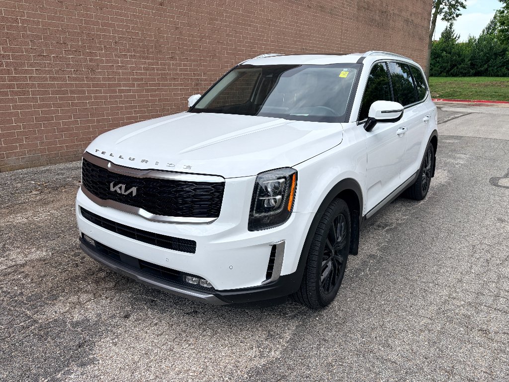 Used 2022 Glacial White Pearl Kia SX image 1
