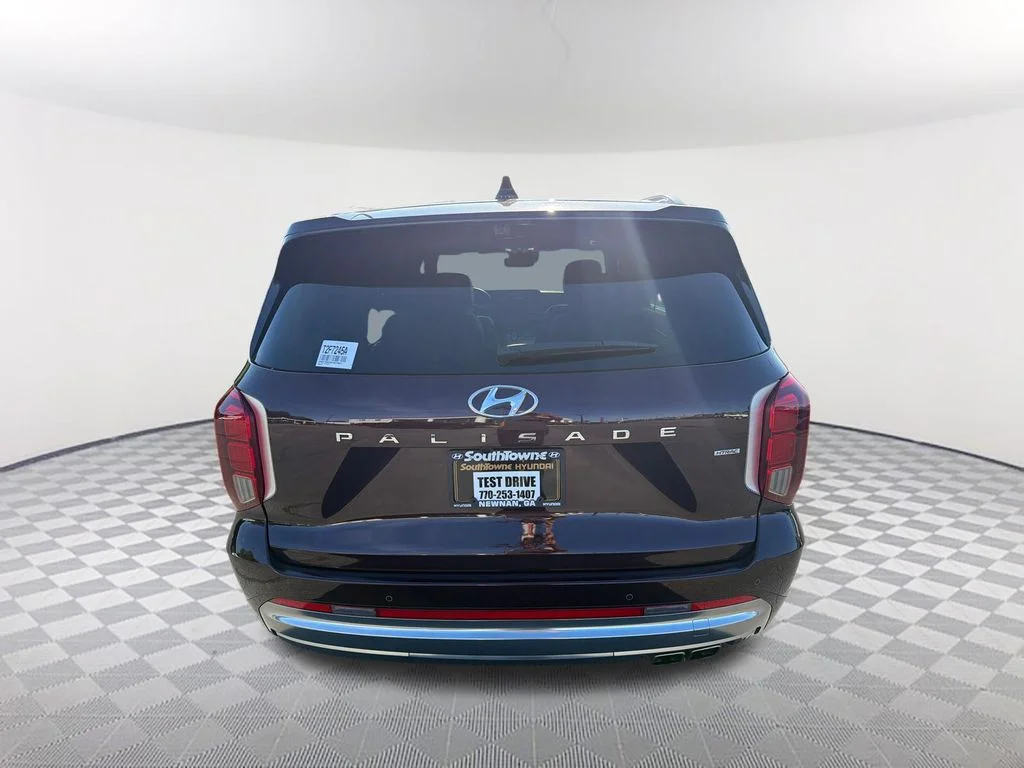 Used 2024 Red Hyundai Calligraphy image 6
