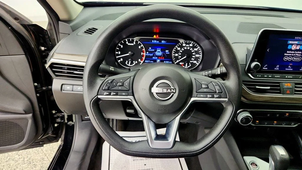 Used 2024 Super Black Nissan 2.5 SV AWD Sedan image 12