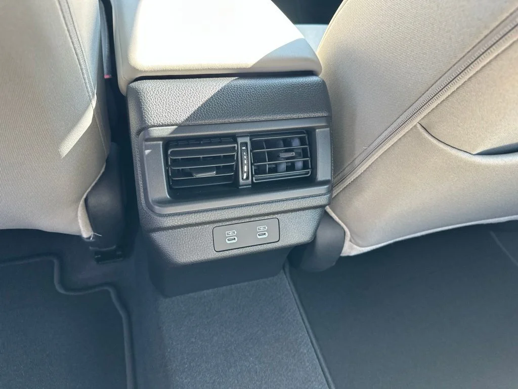 New 2026 Platinum White Pearl Honda LX image 17