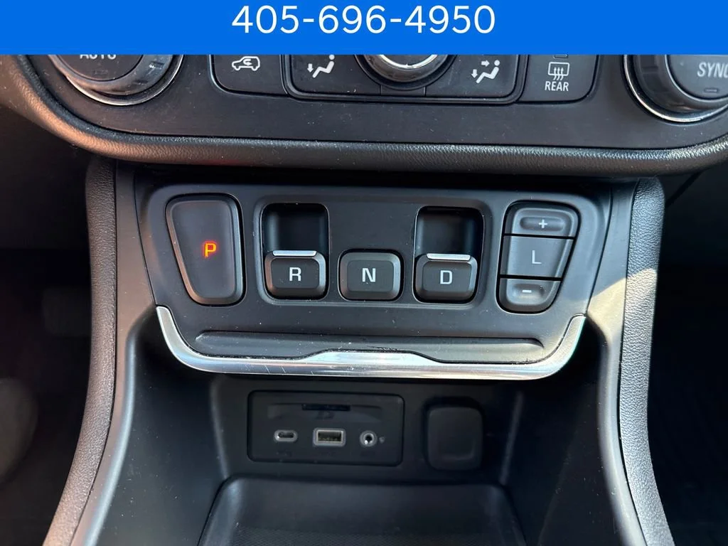 Pre-Owned 2021 GMC Terrain SLT