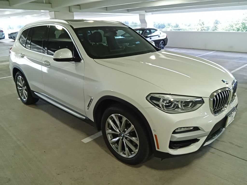 Used 2019 Mineral White Metallic BMW xDrive30i image 3