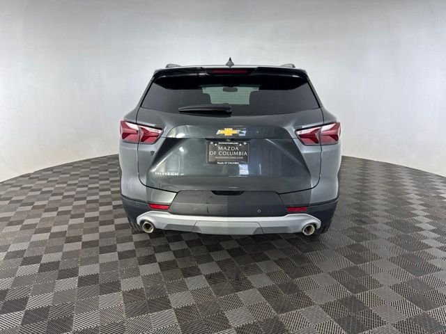 Used 2019 Gray Chevrolet Base image 6