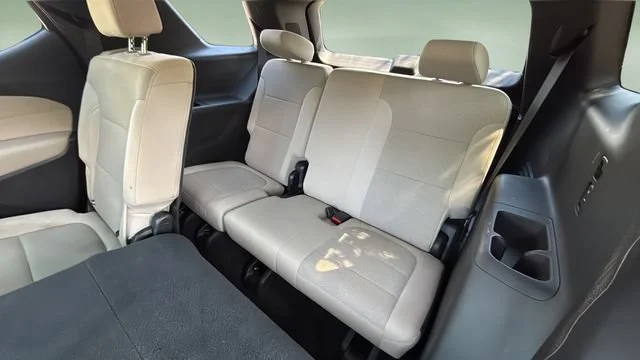 Used 2023 STERLING GRAY METALLIC Chevrolet LS image 33