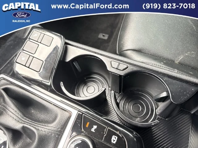 Used 2024 White Kia EX image 31