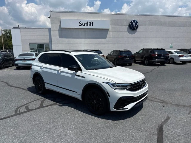 2022 Volkswagen Tiguan 2.0T SE R-Line Black